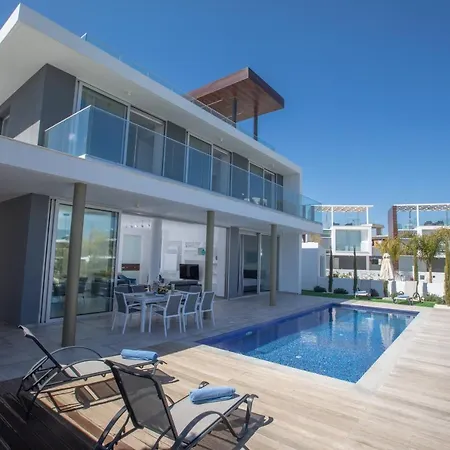 Naya Villa